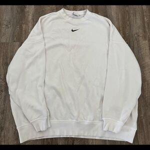 Nike Men's White Sweatshirt